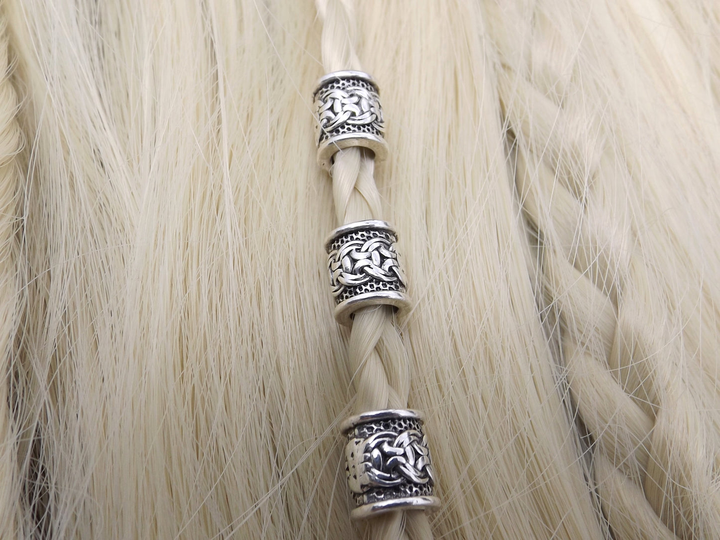 Lot de 3 perles viking entrelacs à cheveux ou à barbe.